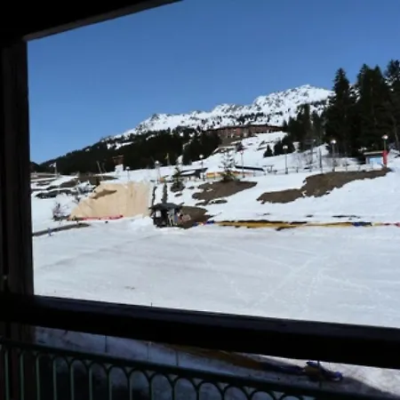 Tournavelles - 2 Pieces 5 Personnes Avec Vue Sur Les Pistes, Skis Aux Pieds Et Des Commerces, Proche De L'esf Et De La Garderie Dan Mae-2071 Apartment
